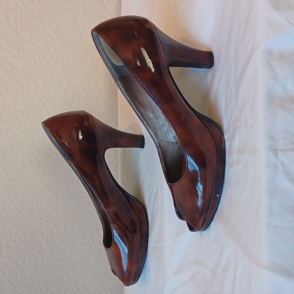 3/$25 SALE Candies Peep Toe Platform Heel Brown Tortoise Patent Leather Womens 6 - Picture 3 of 14